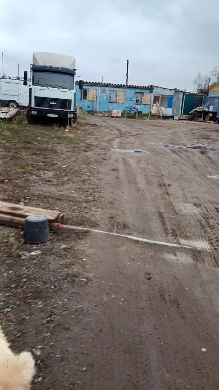 Подъезд к открытой стоянке спецтехники